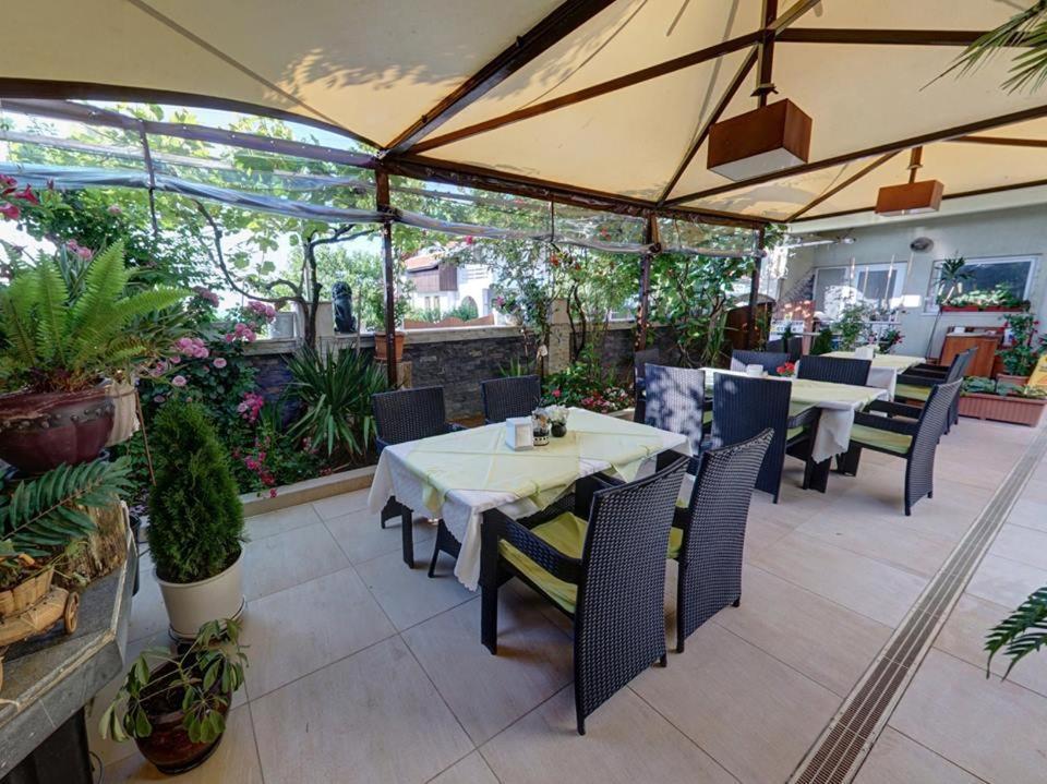 Family Hotel Gogov 시네모레츠 외부 사진